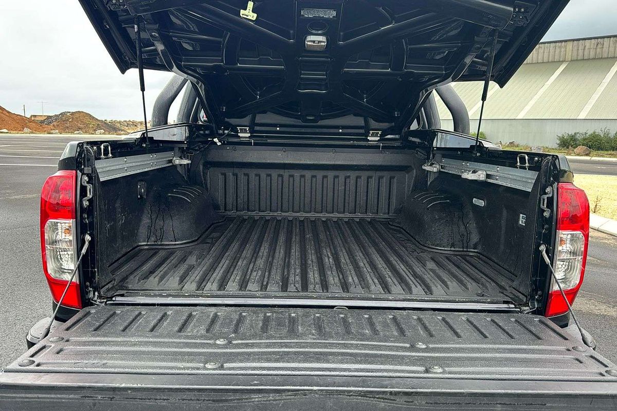 2017 Nissan Navara ST-X D23 Series 2 4X4