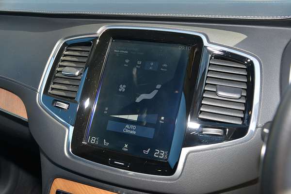 2019 Volvo XC90 T6 Inscription