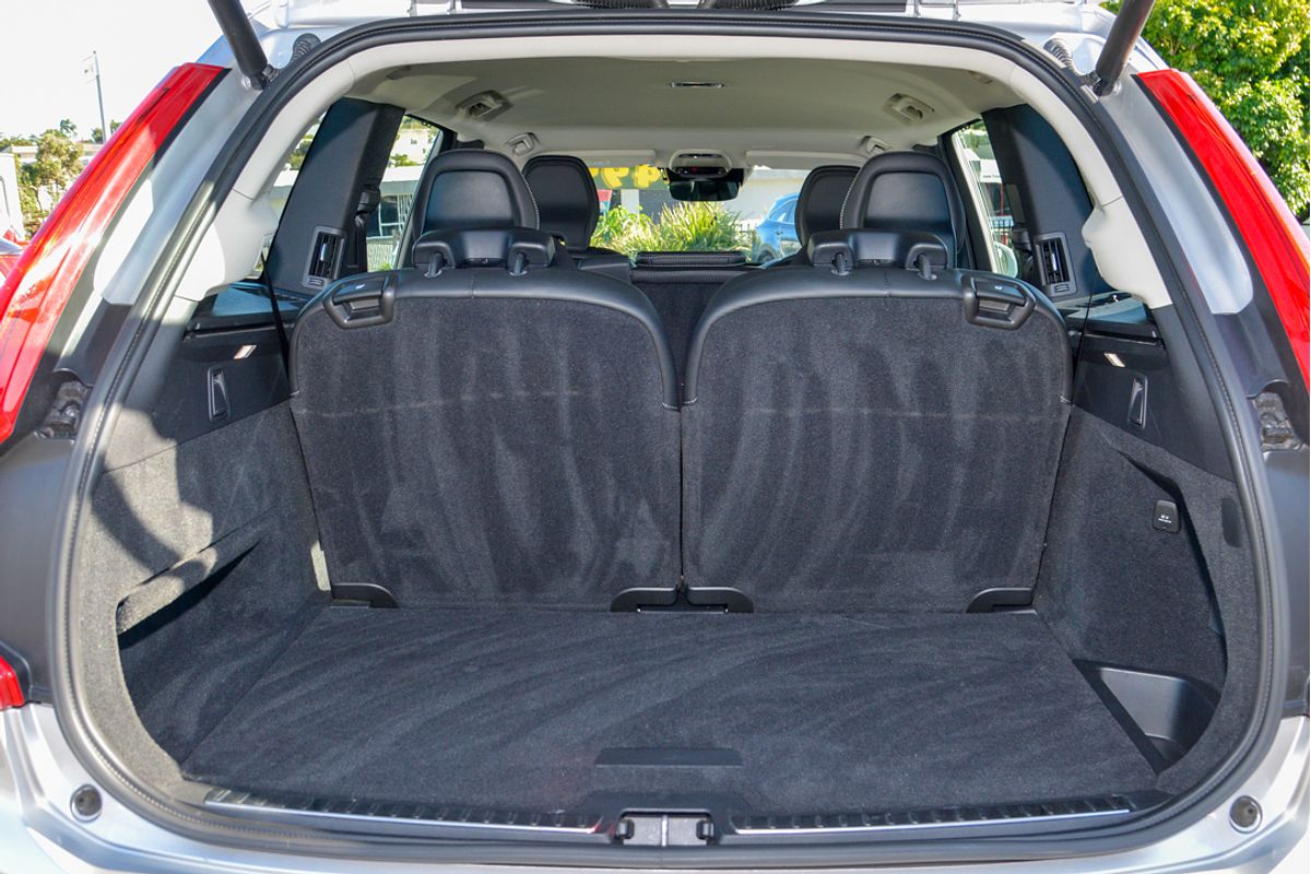 2019 Volvo XC90 T6 Inscription
