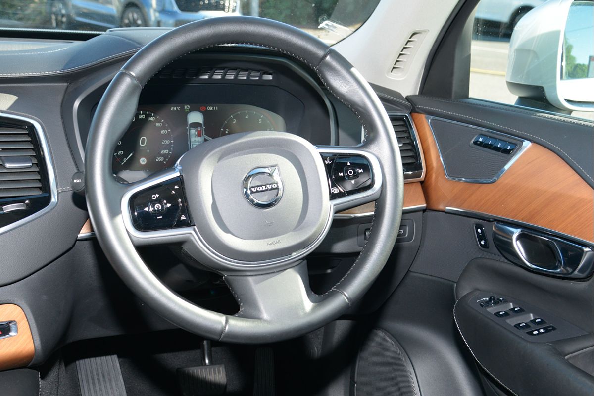 2019 Volvo XC90 T6 Inscription