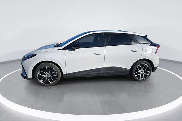 2024 MG MG4 Essence 64 150kW MEH32