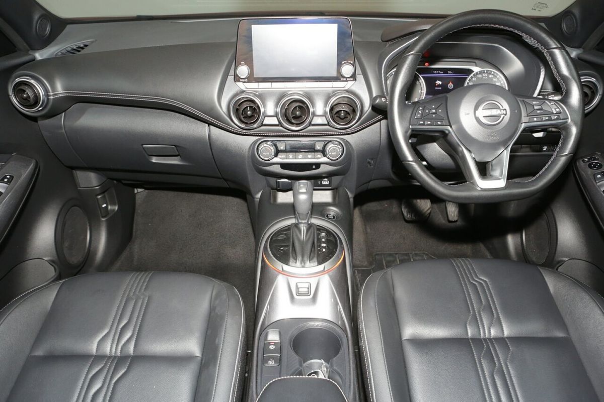 2023 Nissan JUKE ST-L F16