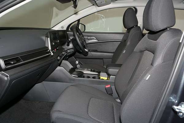 2025 Kia Sportage S NQ5