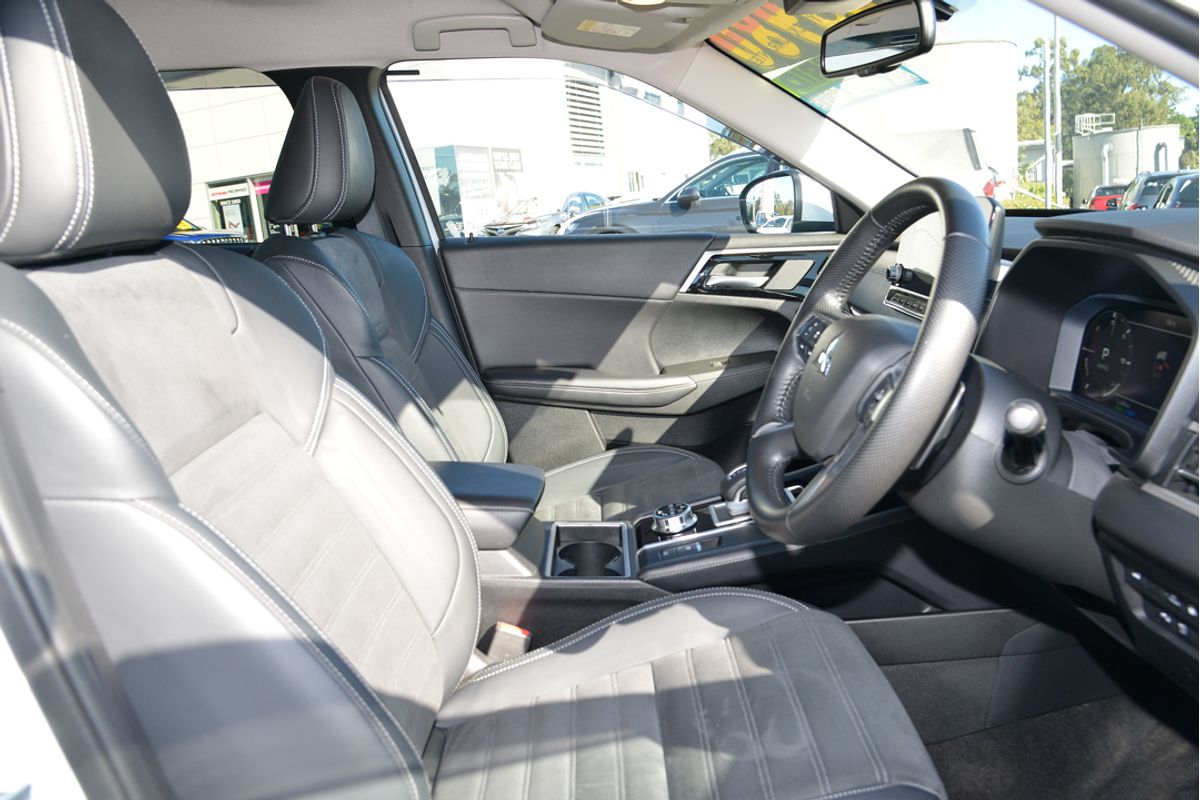 2023 Mitsubishi Outlander PHEV Aspire ZM