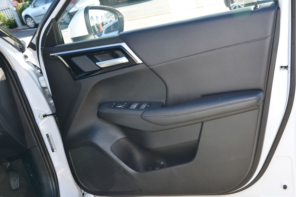 2023 Mitsubishi Outlander PHEV Aspire ZM