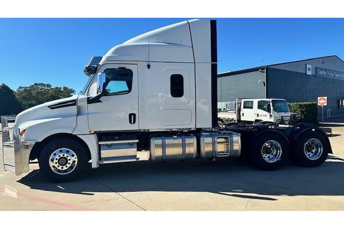2024 Freightliner Cascadia 126