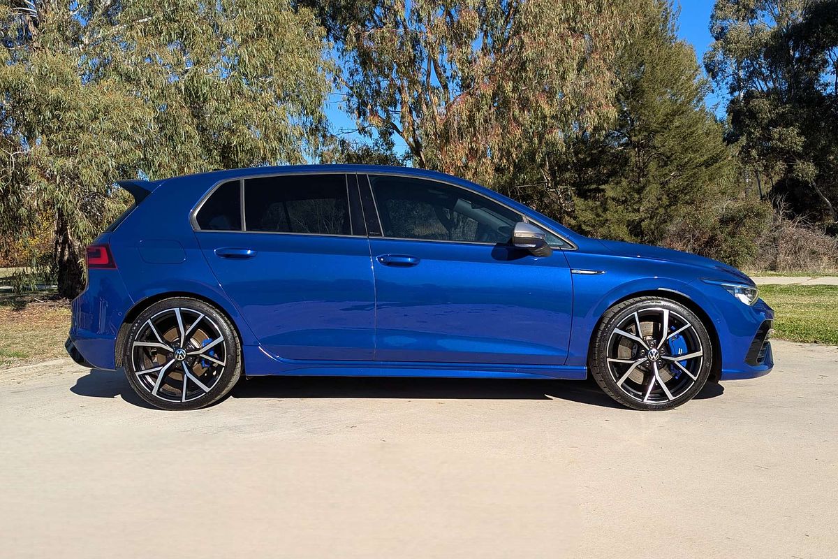 2022 Volkswagen Golf R 8
