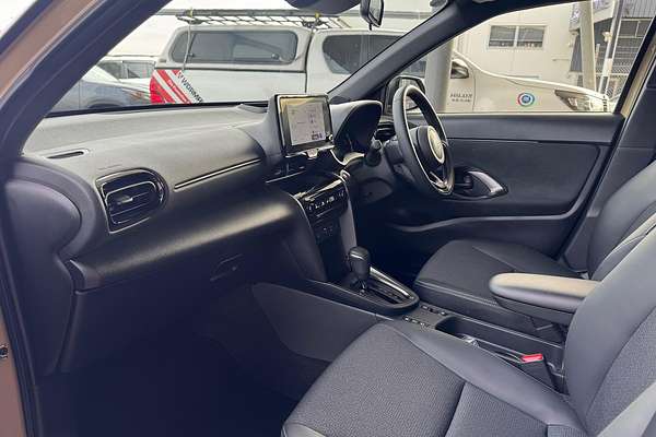2024 Toyota Yaris Cross Urban MXPJ10R