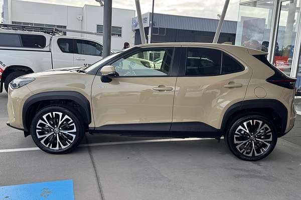 2024 Toyota Yaris Cross Urban MXPJ10R