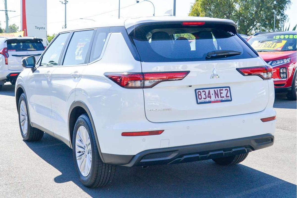 2024 Mitsubishi Outlander ES ZM