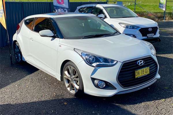 2015 Hyundai Veloster SR Turbo FS4 Series II