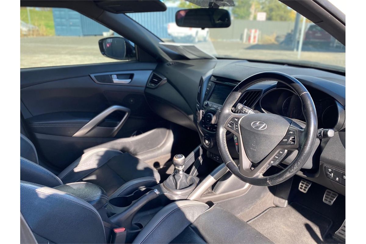 2015 Hyundai Veloster SR Turbo FS4 Series II