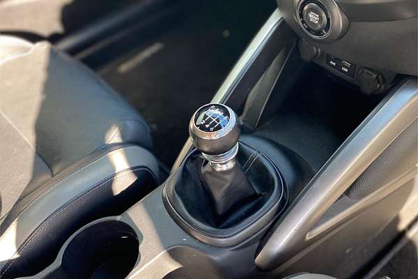 2015 Hyundai Veloster SR Turbo FS4 Series II