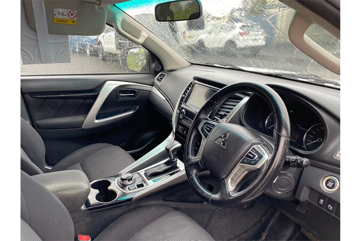 2015 Mitsubishi Pajero Sport GLX QE MY16