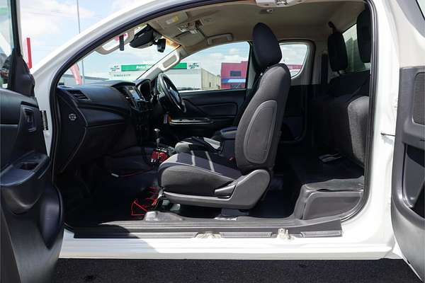 2020 Mitsubishi Triton GLX ADAS MR 4X4