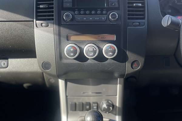 2013 Nissan Navara ST D40 Series 6 4X4