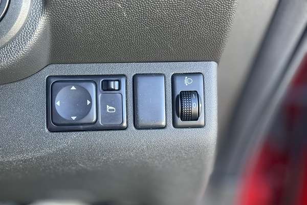 2013 Nissan Navara ST D40 Series 6 4X4