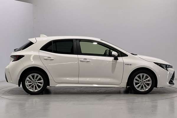 2023 Toyota Corolla SX Hybrid ZWE219R