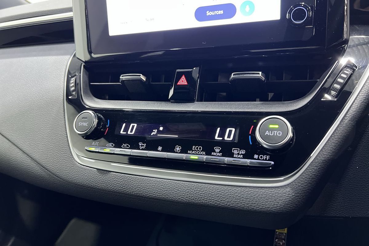 2023 Toyota Corolla SX Hybrid ZWE219R