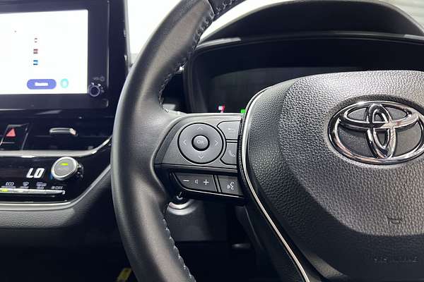 2023 Toyota Corolla SX Hybrid ZWE219R