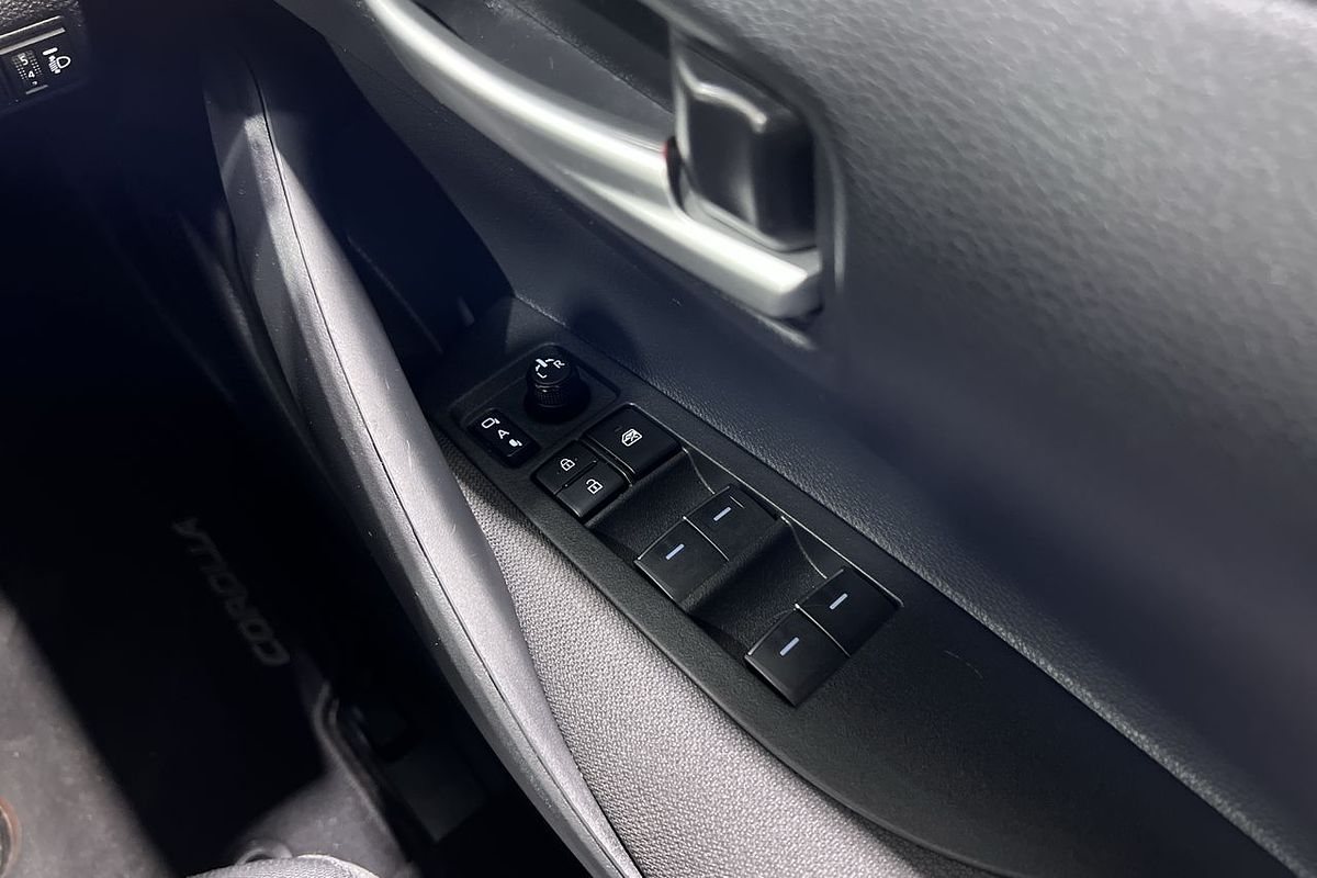 2023 Toyota Corolla SX Hybrid ZWE219R