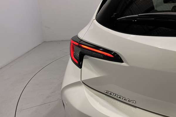 2023 Toyota Corolla SX Hybrid ZWE219R