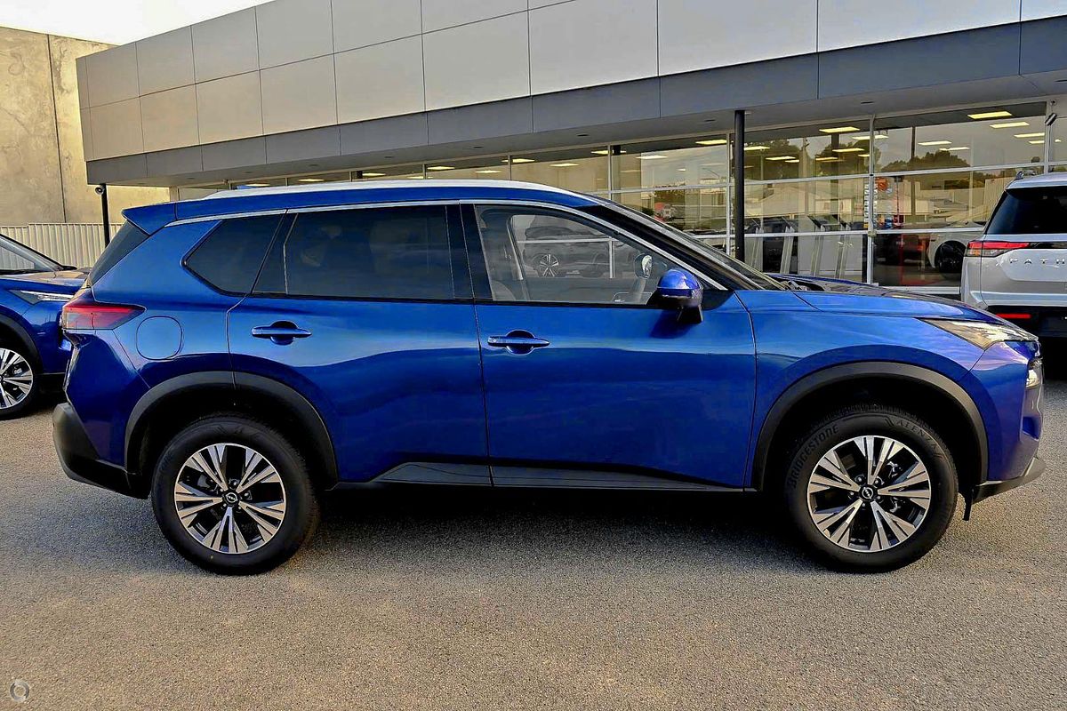 2025 Nissan X-TRAIL ST-L T33