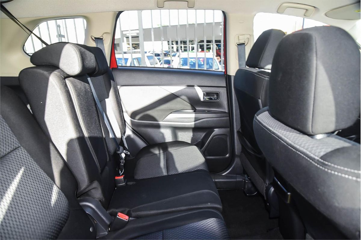 2015 Mitsubishi Outlander LS ZK