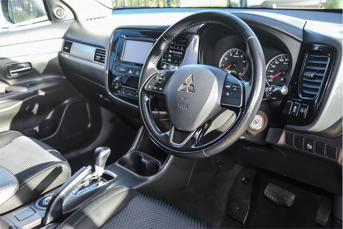 2015 Mitsubishi Outlander LS ZK