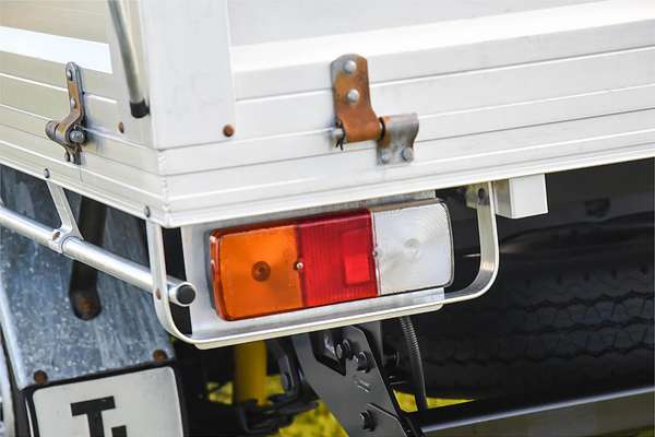 2013 Toyota Hilux SR KUN16R Rear Wheel Drive