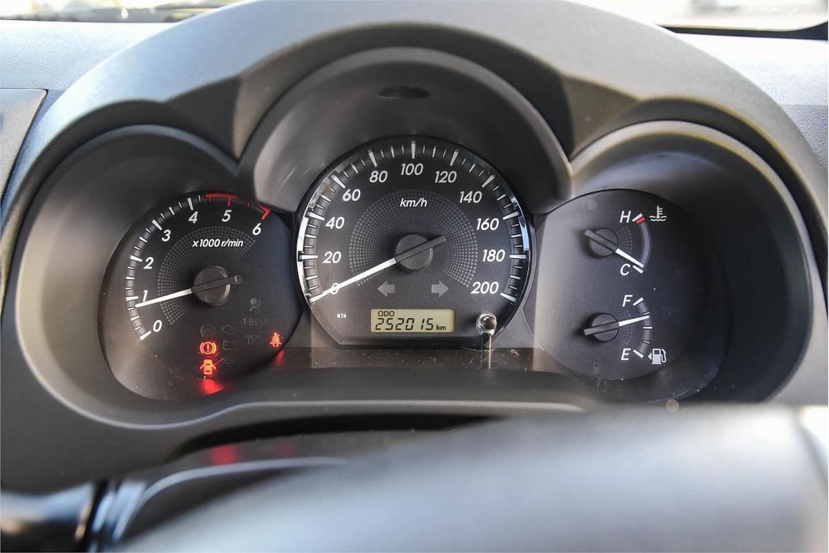 2013 Toyota Hilux SR KUN16R Rear Wheel Drive