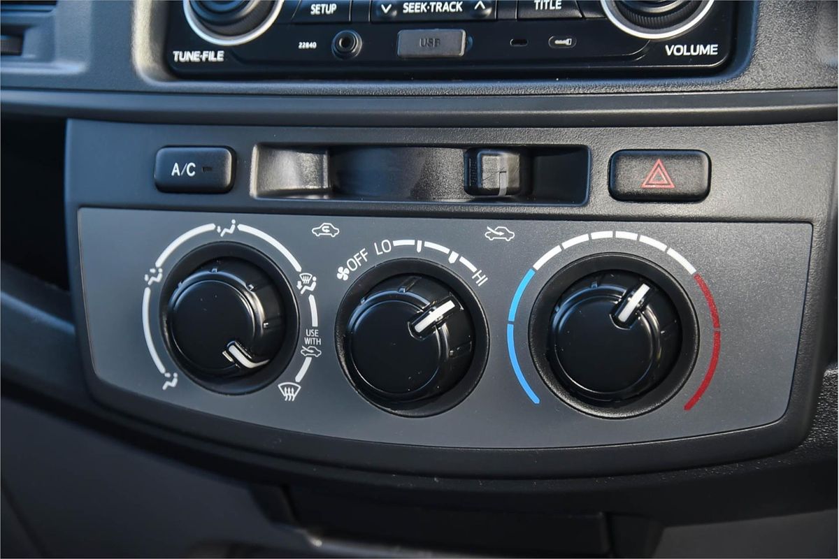 2013 Toyota Hilux SR KUN16R Rear Wheel Drive