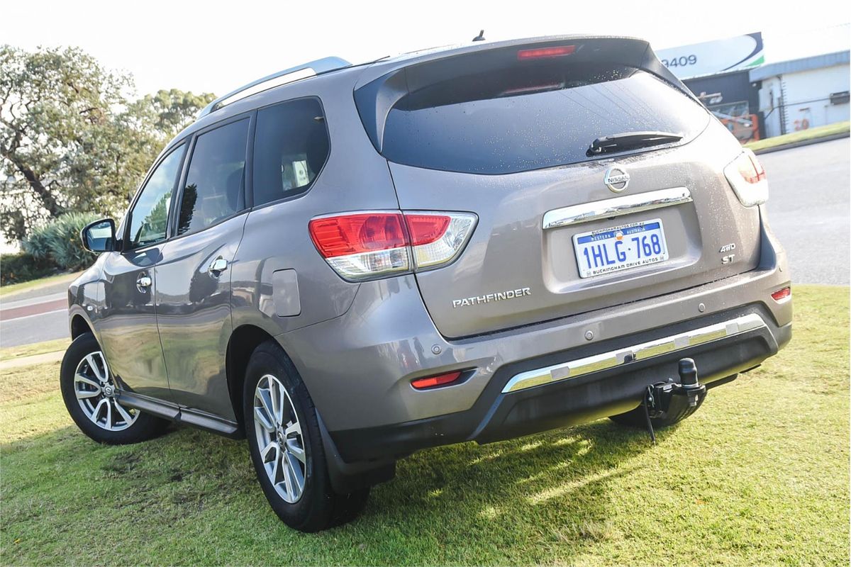 2014 Nissan Pathfinder ST R52