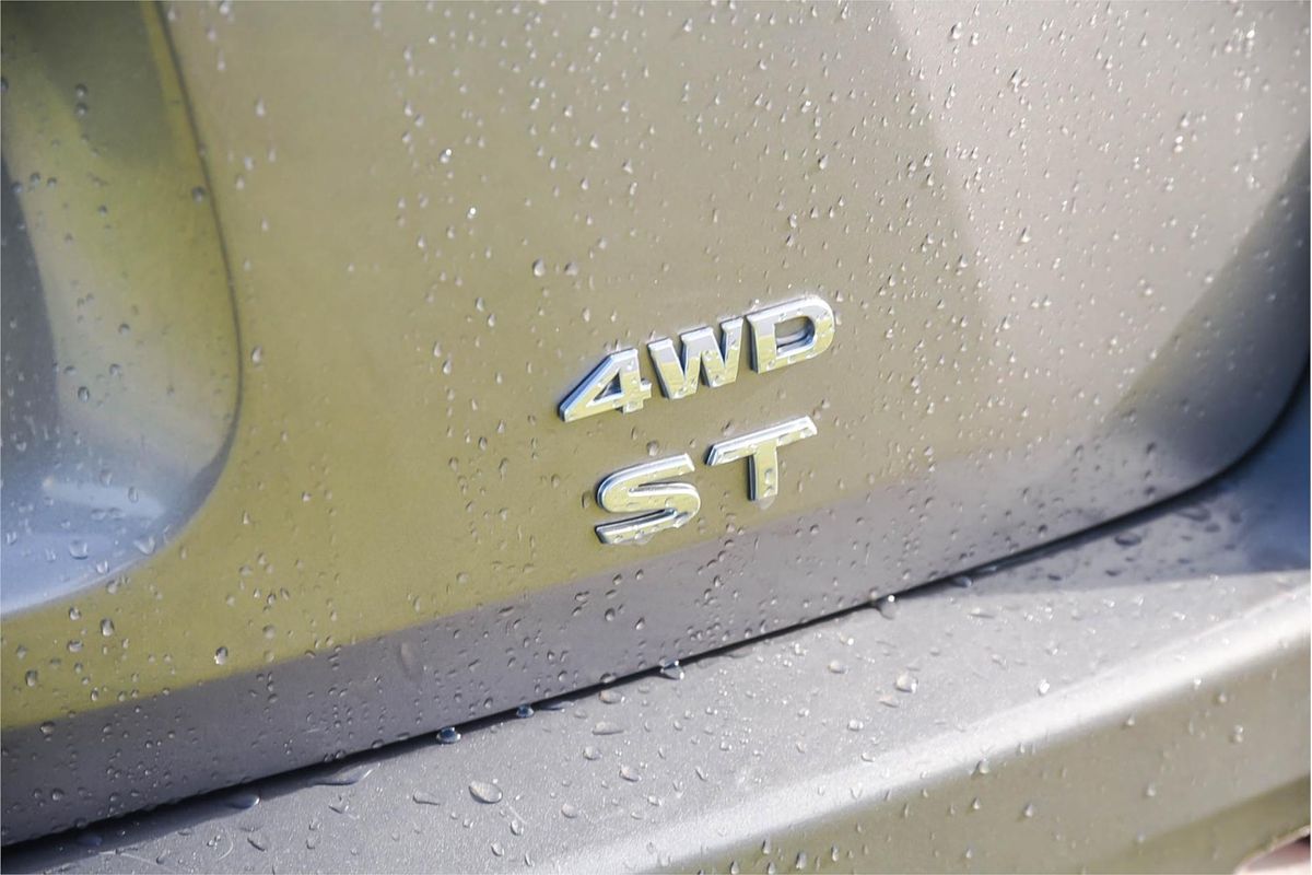 2014 Nissan Pathfinder ST R52