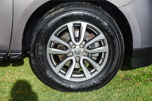 2014 Nissan Pathfinder ST R52