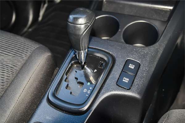 2018 Toyota Hilux SR GUN126R 4X4