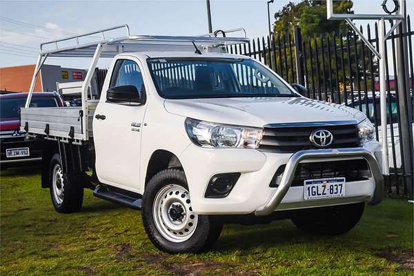 2018 Toyota Hilux SR GUN126R 4X4