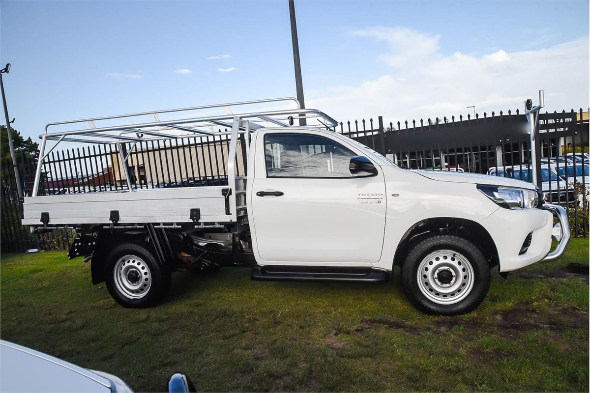 2018 Toyota Hilux SR GUN126R 4X4