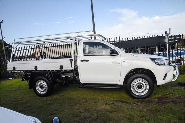 2018 Toyota Hilux SR GUN126R 4X4