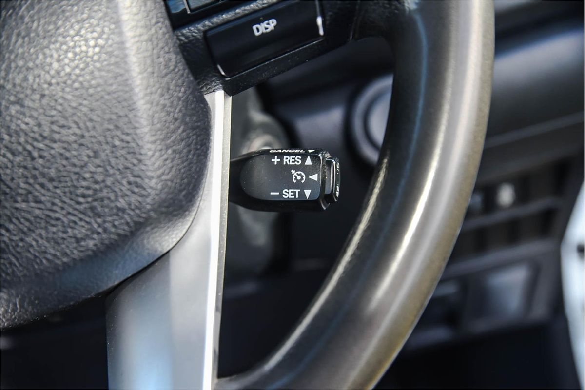 2018 Toyota Hilux SR GUN126R 4X4