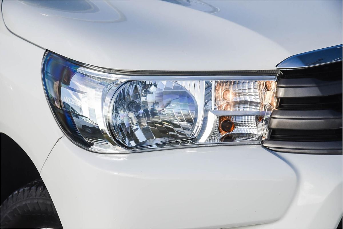 2018 Toyota Hilux SR GUN126R 4X4