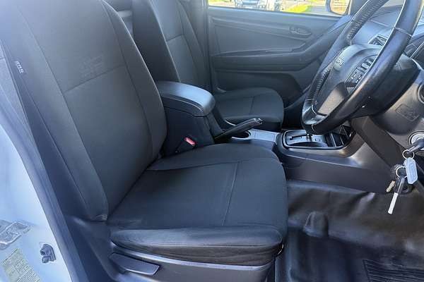 2018 Isuzu D-MAX SX High Ride Rear Wheel Drive