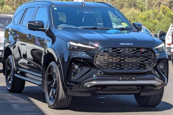 2025 Isuzu MU-X X-TERRAIN