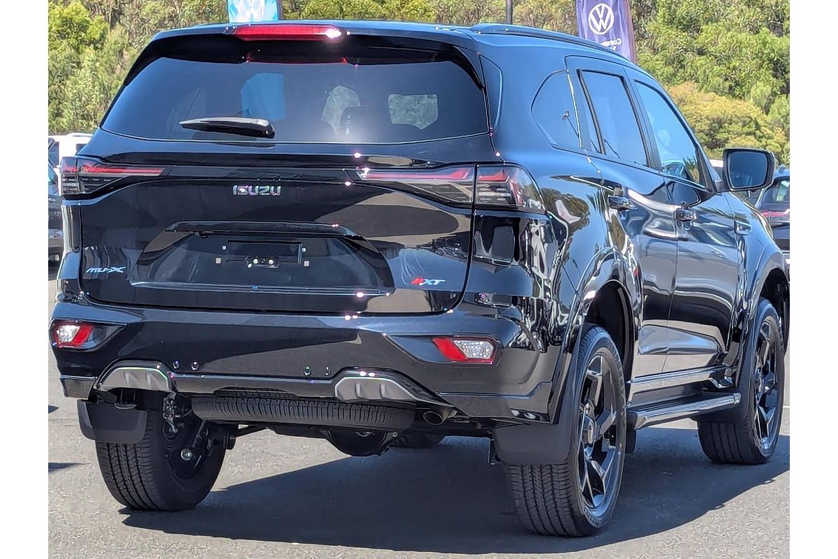 2025 Isuzu MU-X X-TERRAIN