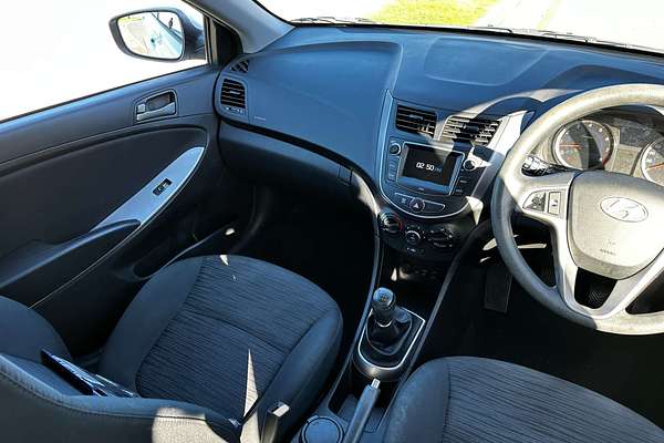 2016 Hyundai Accent Active RB3