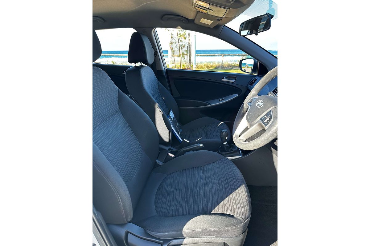 2016 Hyundai Accent Active RB3