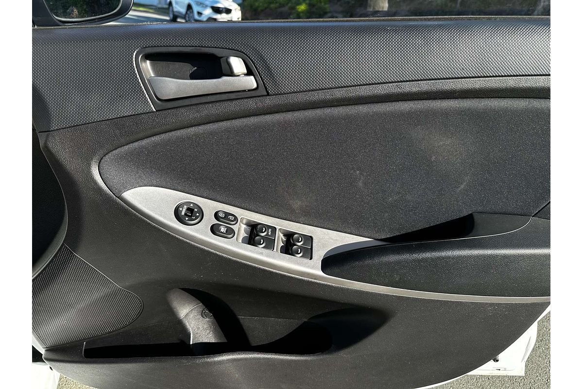 2016 Hyundai Accent Active RB3