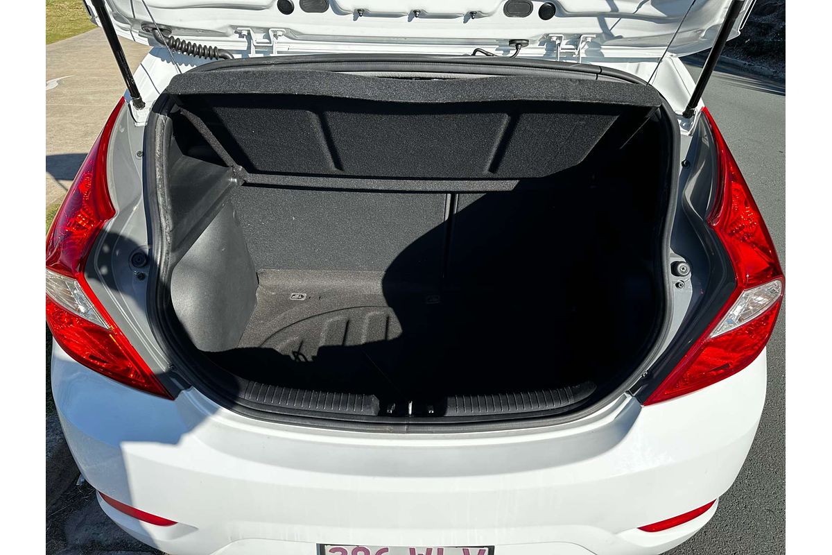 2016 Hyundai Accent Active RB3
