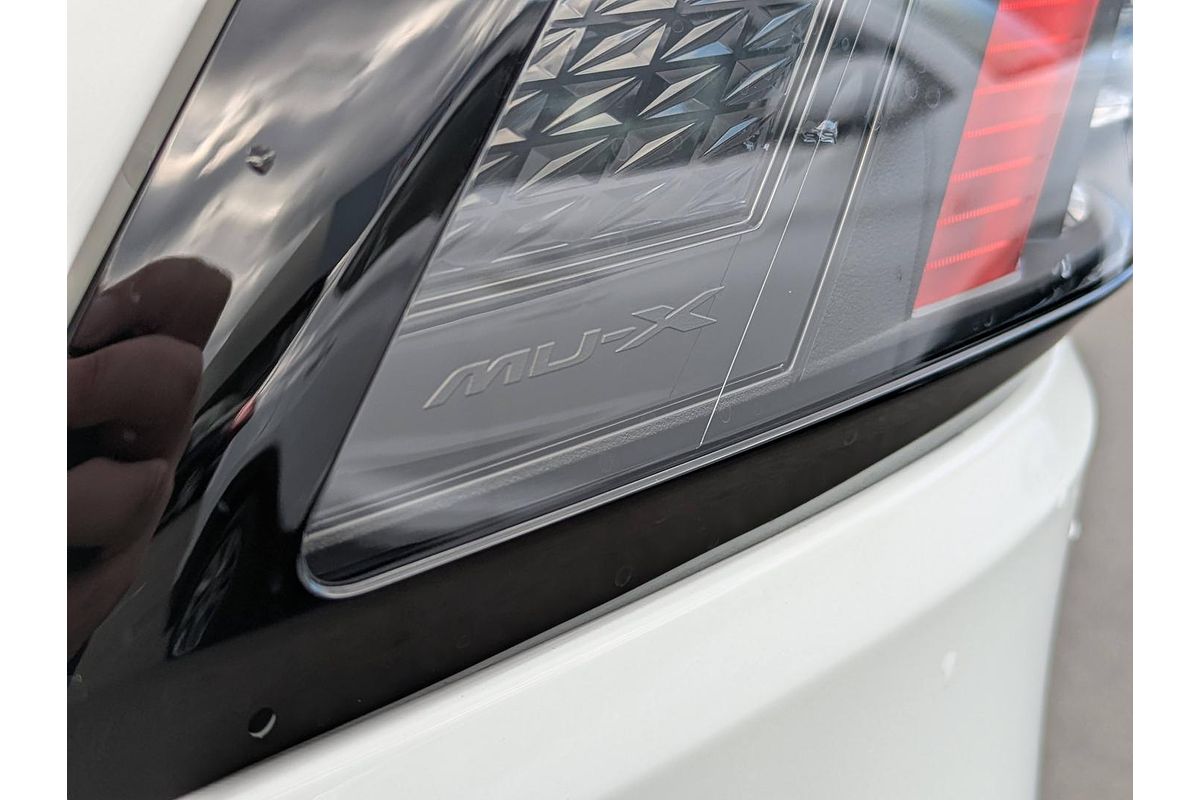 2025 Isuzu MU-X LS-U