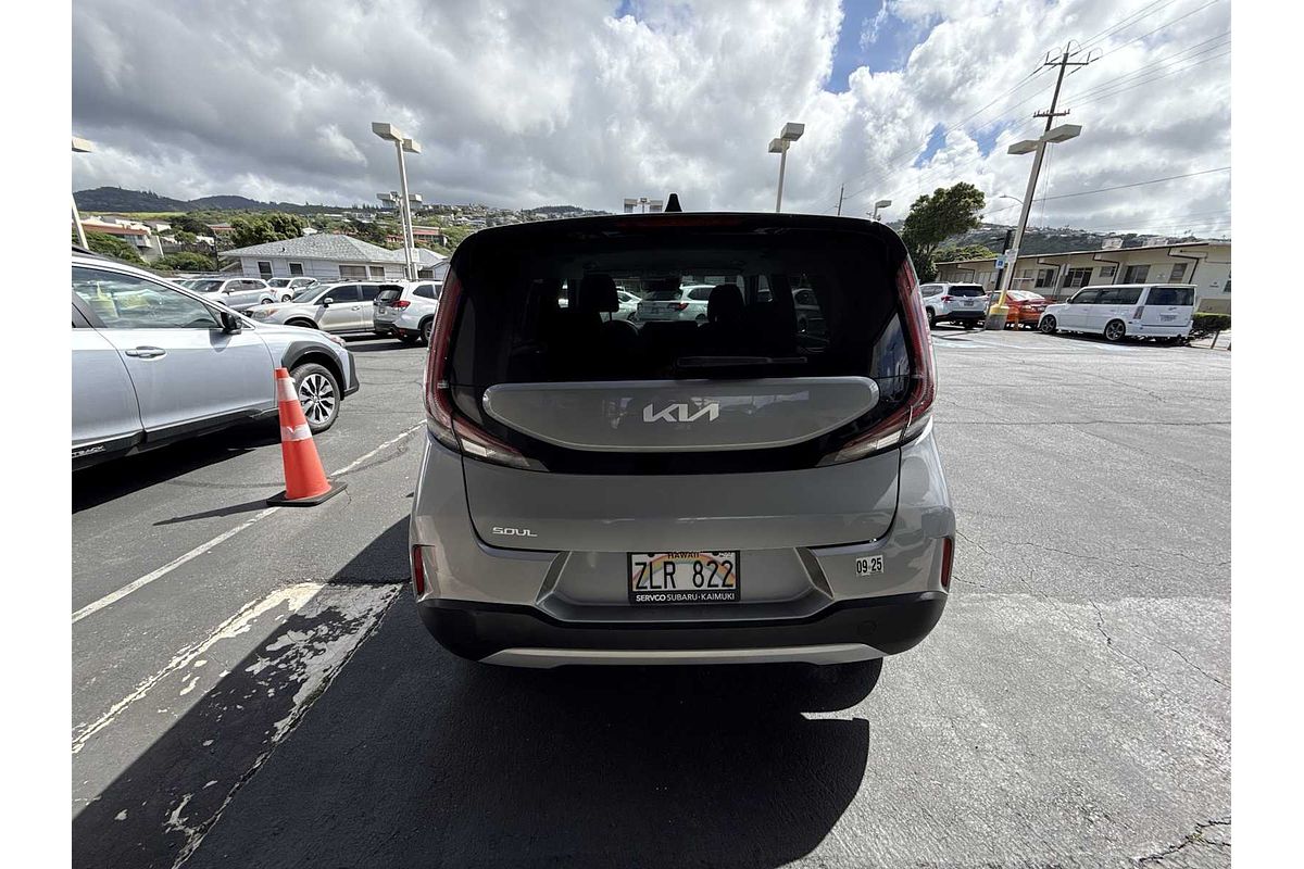 2024 Kia Soul LX